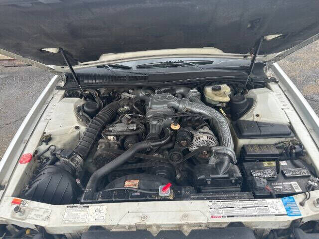 1992 FORD Thunderbird