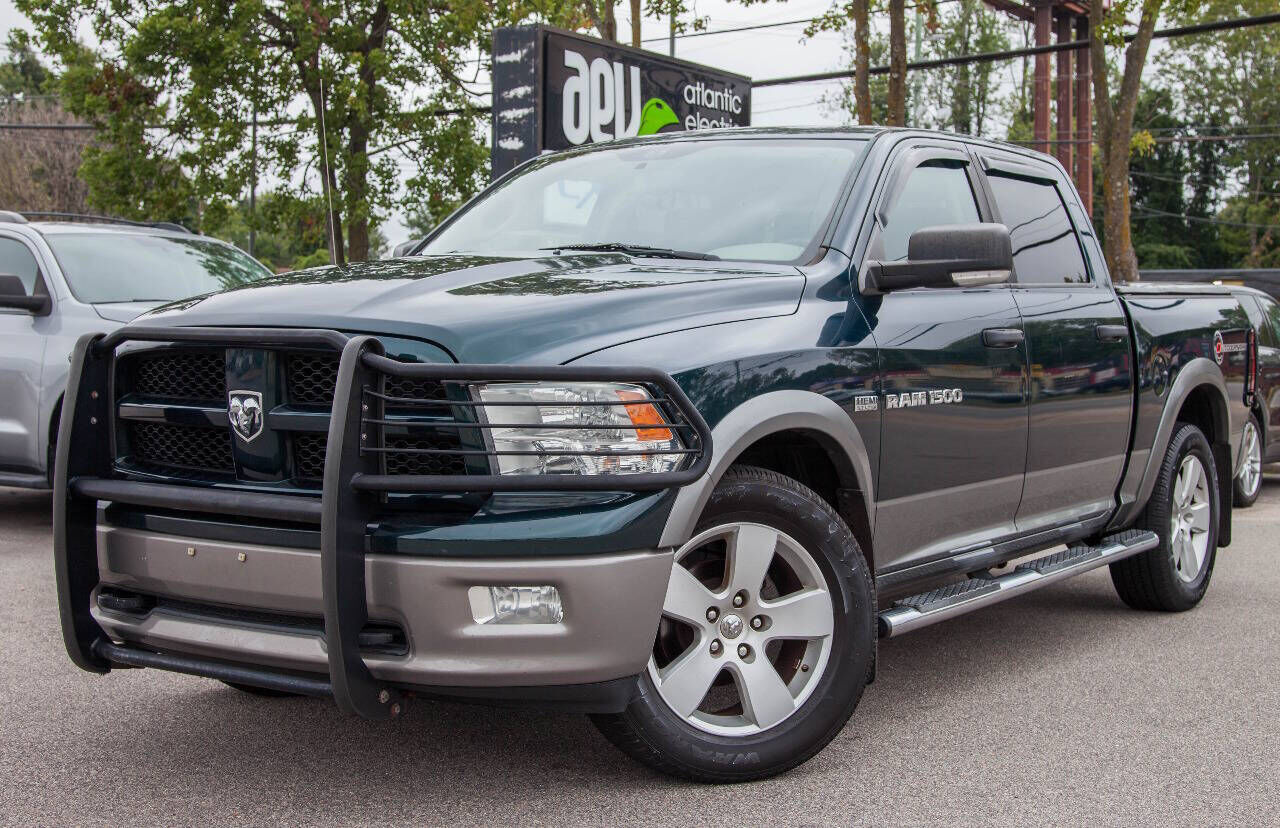 2011 DODGE Ram