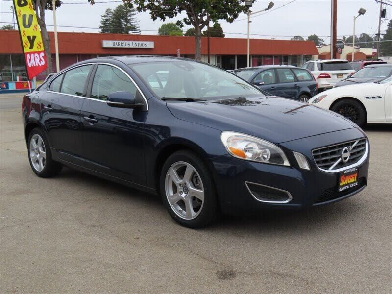 2012 VOLVO S60