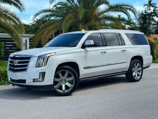 2017 CADILLAC Escalade ESV