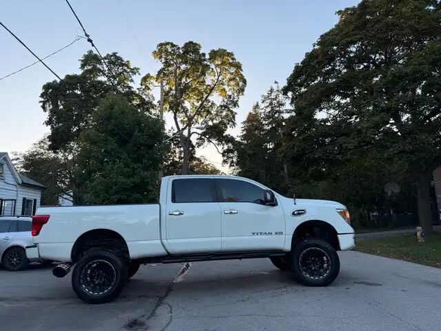 Nissan Titan