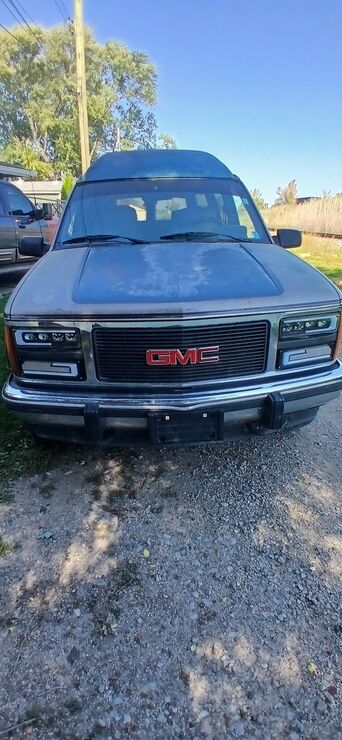 GMC Suburban