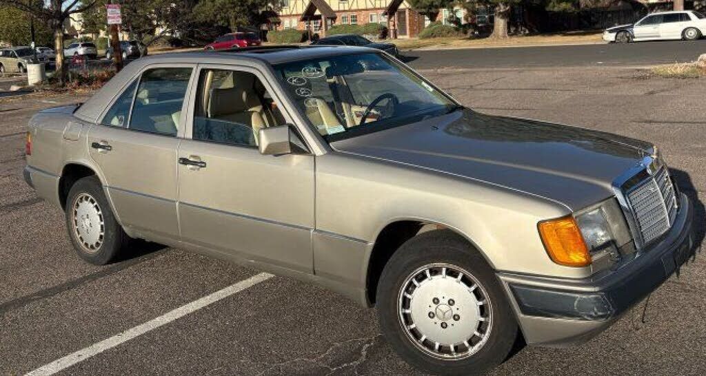 Mercedes-Benz 300