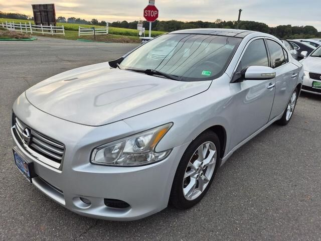 Nissan Maxima