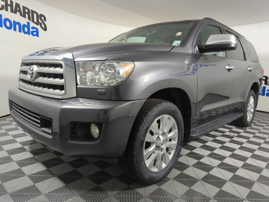 Toyota Sequoia