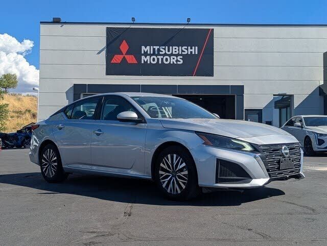 2023 NISSAN Altima