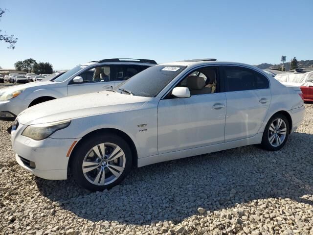 BMW 528i