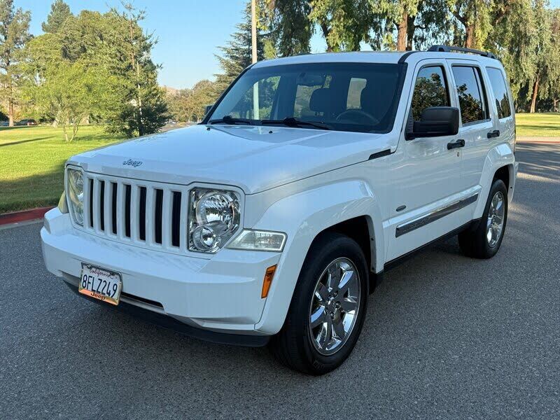 2012 JEEP Liberty