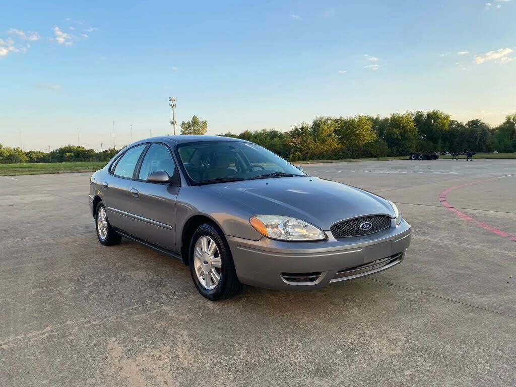Ford Taurus