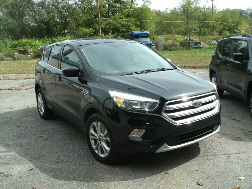 2017 FORD Escape