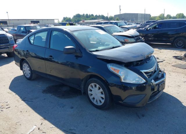 Nissan Versa
