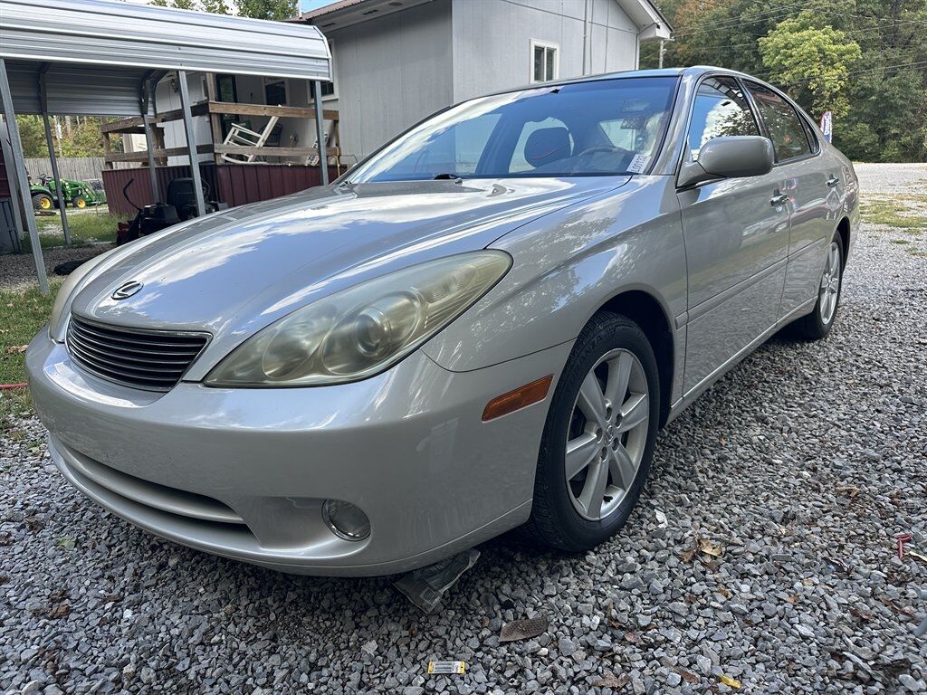 Lexus ES