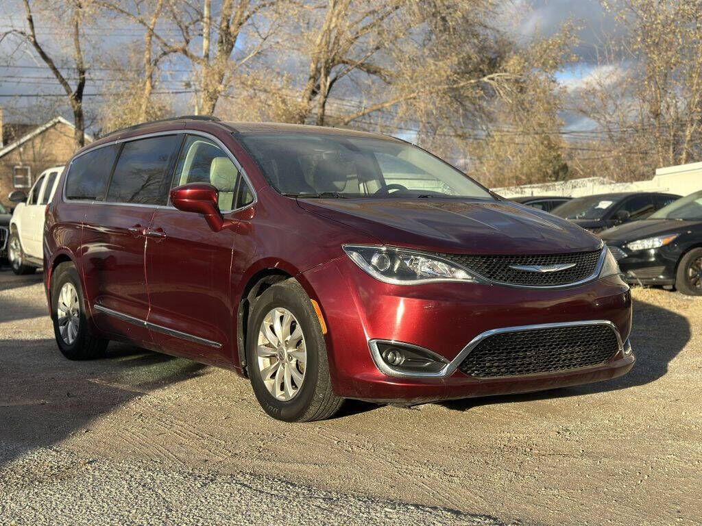 2017 CHRYSLER Pacifica