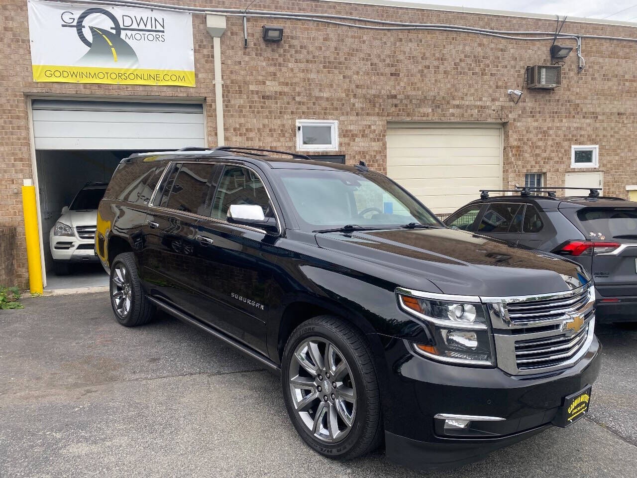 2016 CHEVROLET Suburban