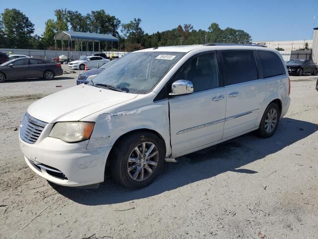 Chrysler Town and Country