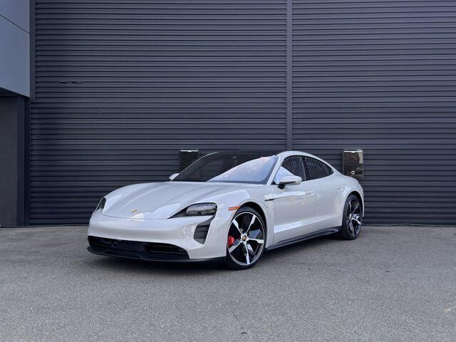 2024 PORSCHE Taycan