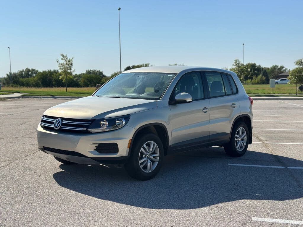 2013 VOLKSWAGEN Tiguan