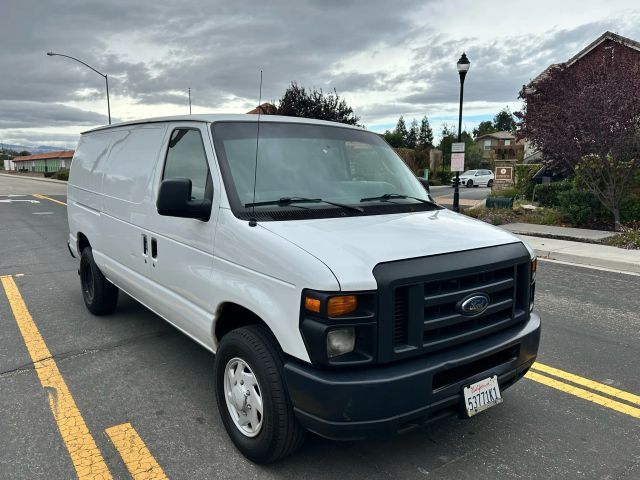 2013 FORD E-250