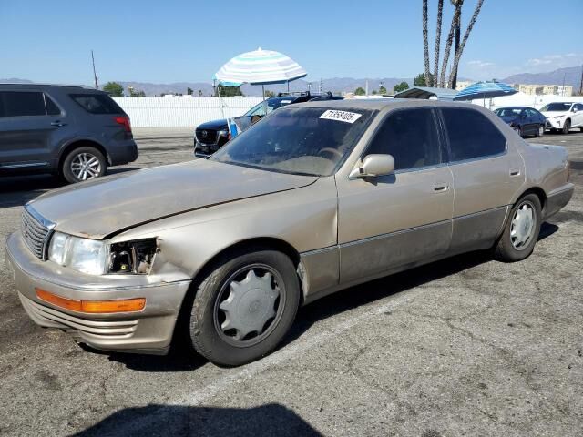 Lexus LS