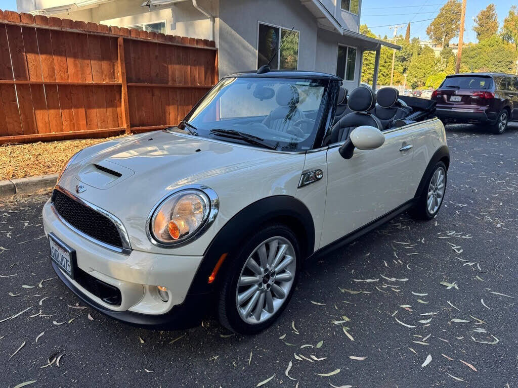 MINI Cooper Convertible
