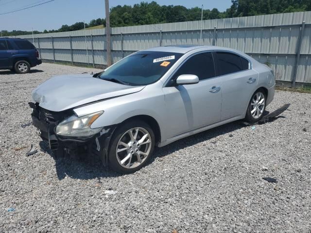 Nissan Maxima