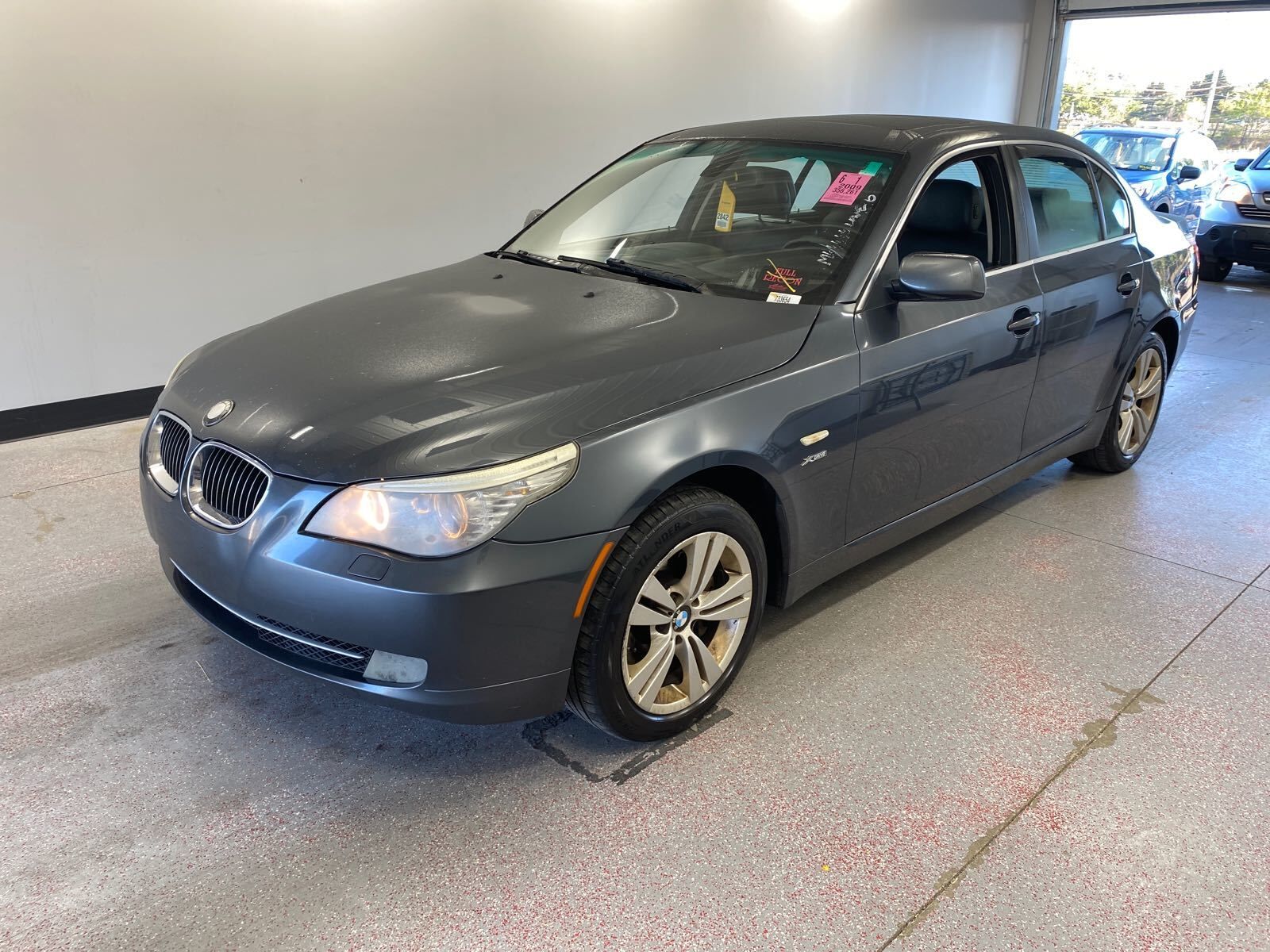 BMW 528i
