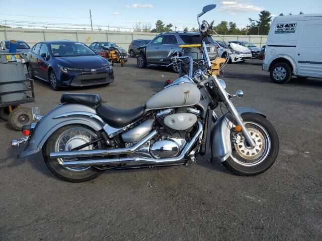 Suzuki VL800K