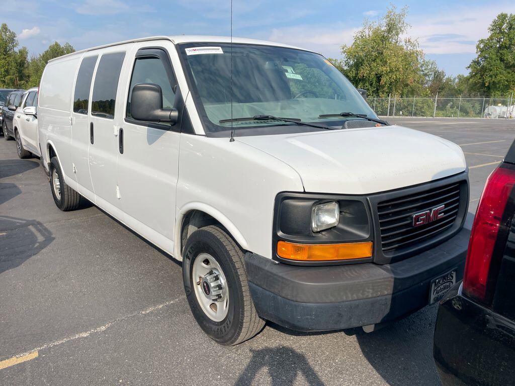 GMC Savana