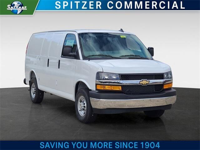 2025 CHEVROLET Express