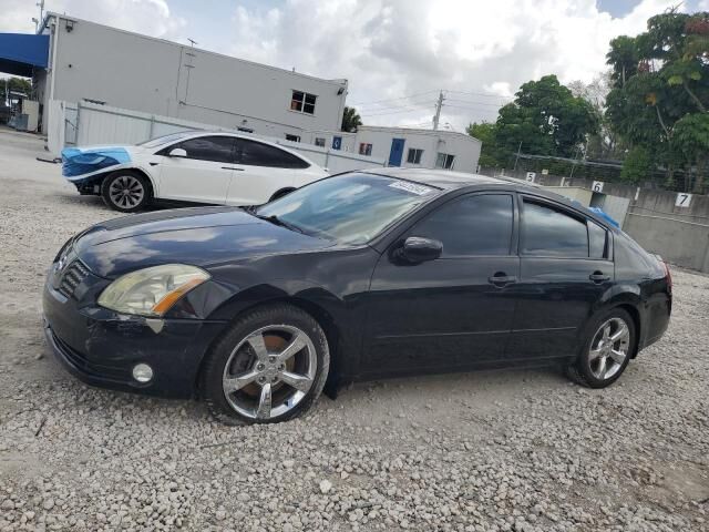 Nissan Maxima