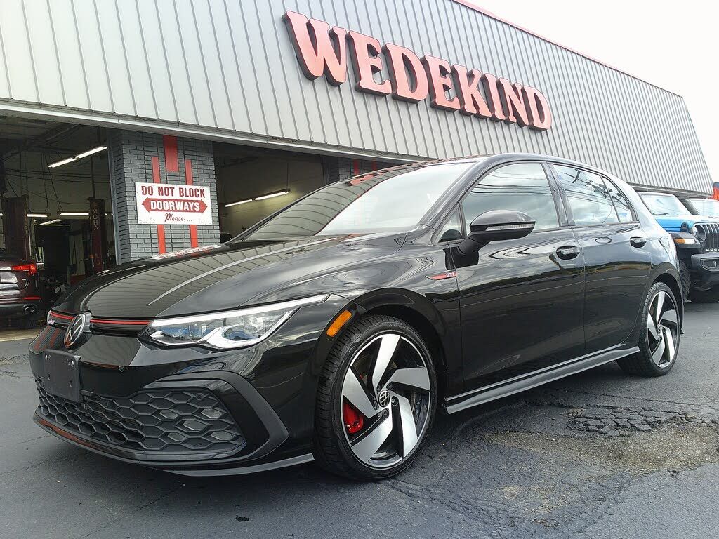 2024 VOLKSWAGEN Golf GTI