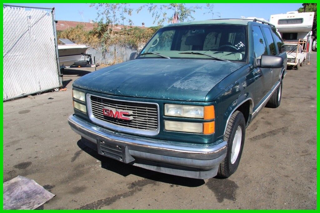 GMC Suburban