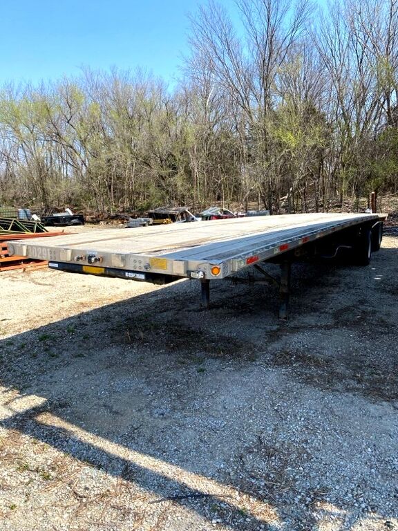 2010 UTILITY TRAILER MANUFACTURER Utility Trailer Manufacturer