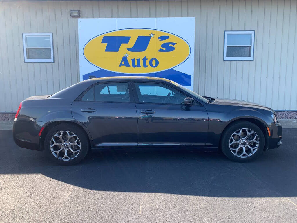 2016 CHRYSLER 300