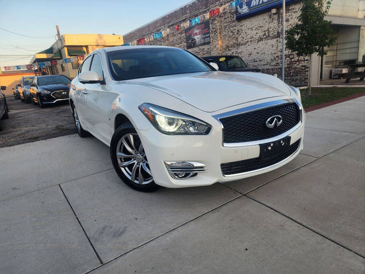 2019 INFINITI Q70