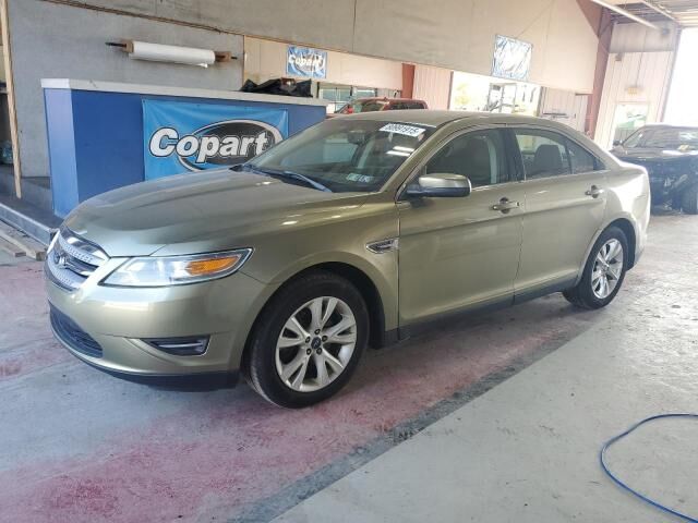 Ford Taurus