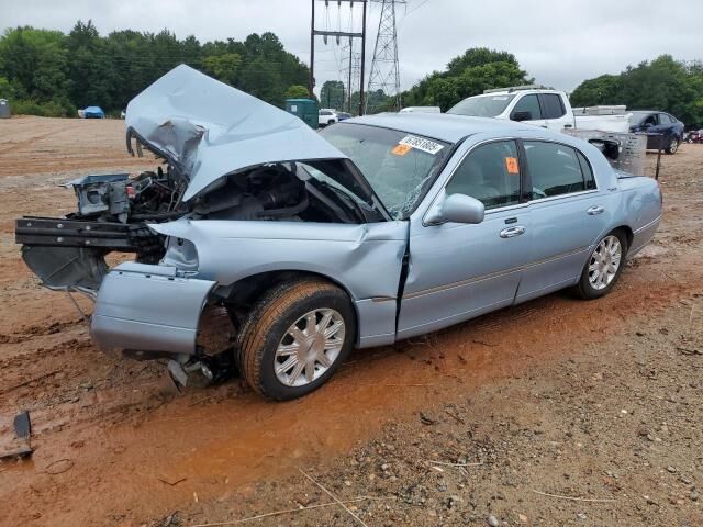 Lincoln Town Car