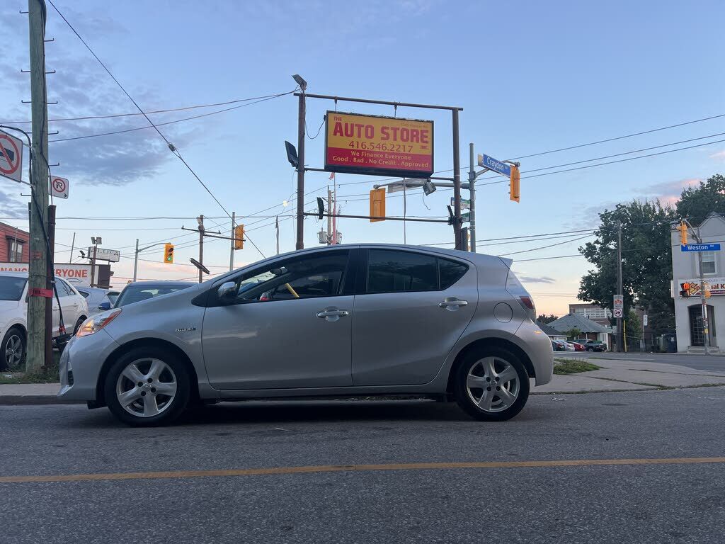 Toyota Prius C