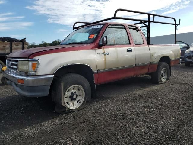 Toyota T100