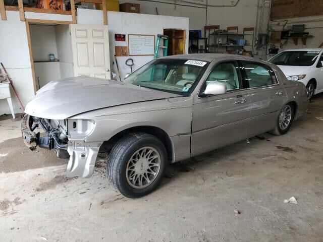 Lincoln Town Car