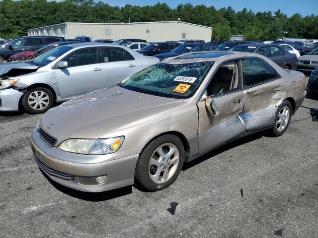 Lexus ES