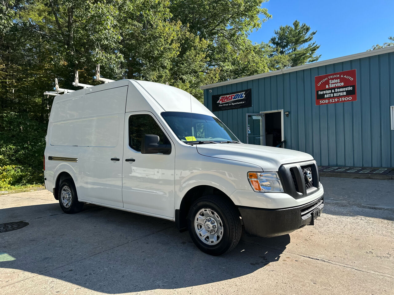 Nissan NV