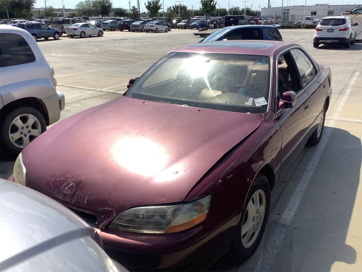 Lexus ES