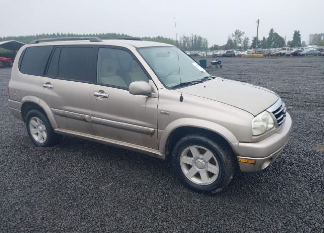 Suzuki XL7