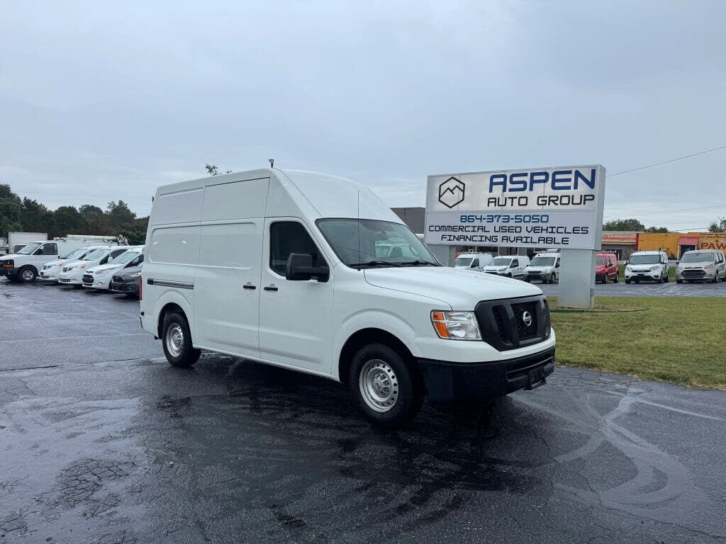 Nissan NV
