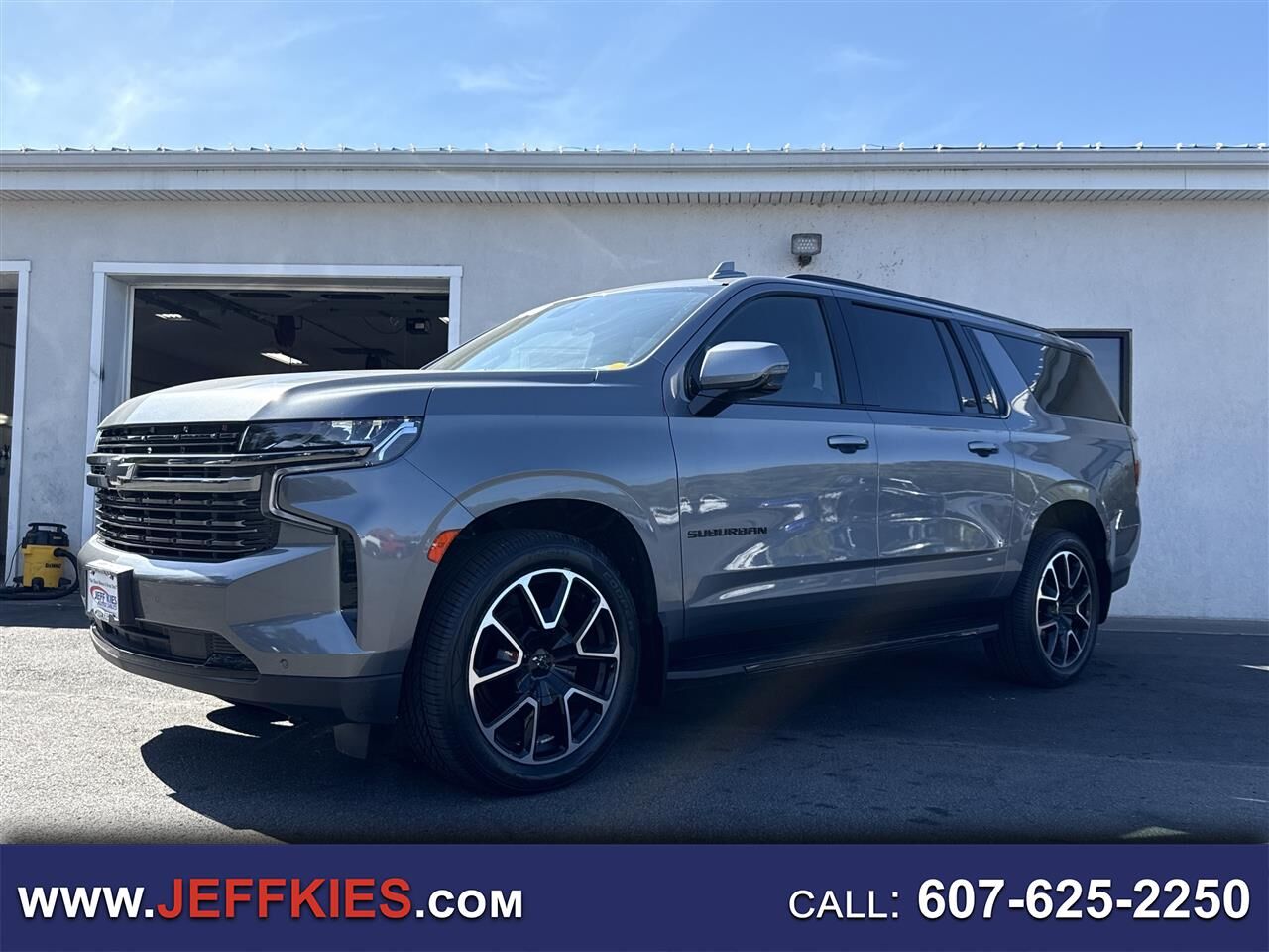 2022 CHEVROLET Suburban