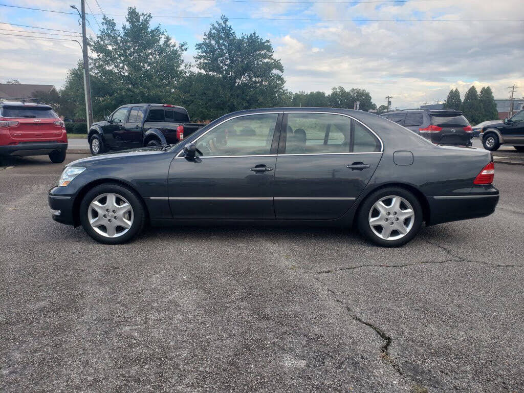 Lexus LS