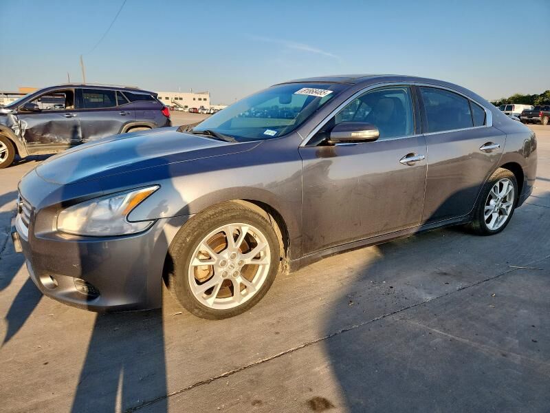 Nissan Maxima