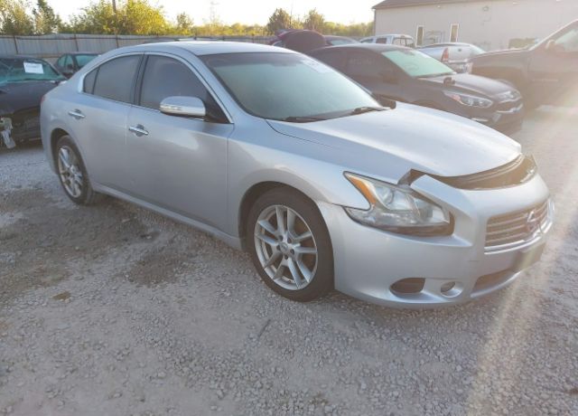 Nissan Maxima