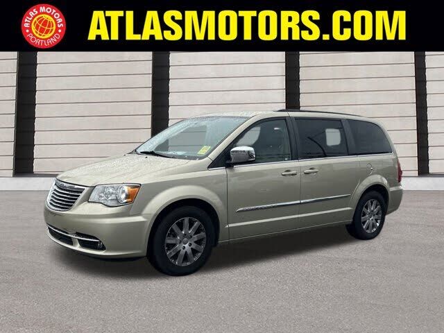 Chrysler Town and Country